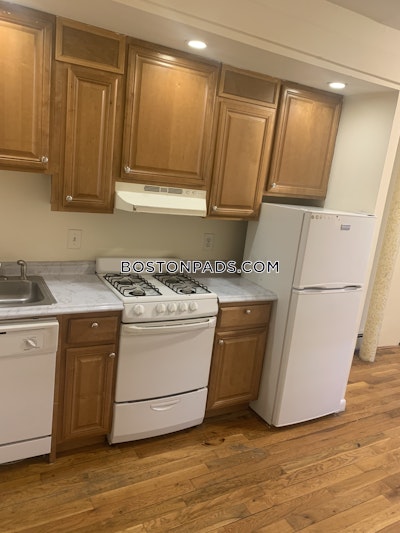 Somerville 1 Bed 1 Bath  Porter Square - $1,950