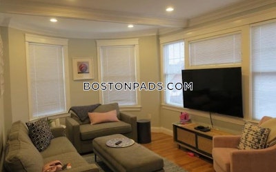 Brookline 5 Bed, 3.5 Bath Unit  Washington Square - $10,000