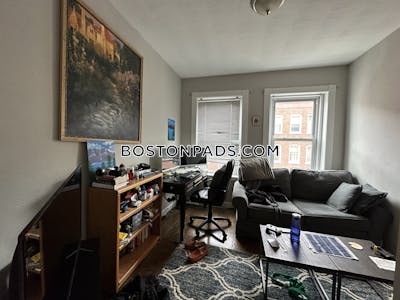 North End 2 Beds 1 Bath Boston - $3,200