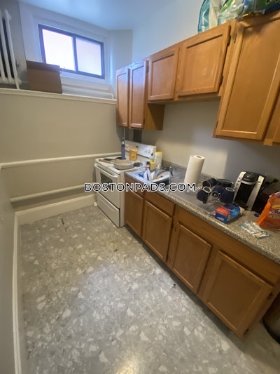 Brookline 1 Bed 1 Bath  Coolidge Corner - $2,600