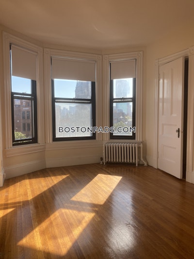 Back Bay Renovated 2 Bed 1 Bath available NOW on Beacon St in Boston! Boston - $3,400 50% Fee