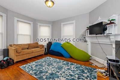 Mission Hill 5 Bed, 2 Bath Unit Boston - $9,500