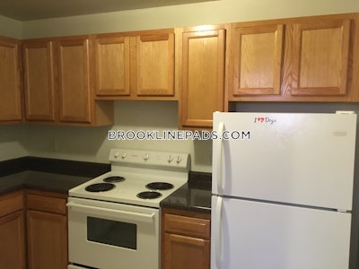 Brookline 2 Beds 1 Bath  Beaconsfield - $3,295 No Fee