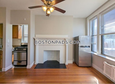 Cambridge 1 Bed 1 Bath  Harvard Square - $2,350 No Fee