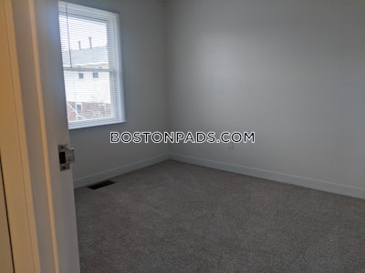 Roslindale Apartment for rent 3 Bedrooms 1 Bath Boston - $3,447