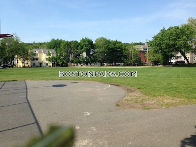 Brookline 2 Beds 1 Bath  Brookline Hills - $3,000 50% Fee