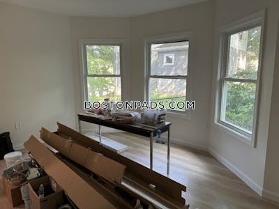 Brighton 3 Beds 3 Baths Boston - $5,400